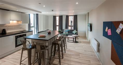 Private furnished rooms and studios are available now in National Landing Starting at 1,082mo for rooms in shared 4 bed2 bath apartments (WiFi and utilities included). . Shared apartments for rent